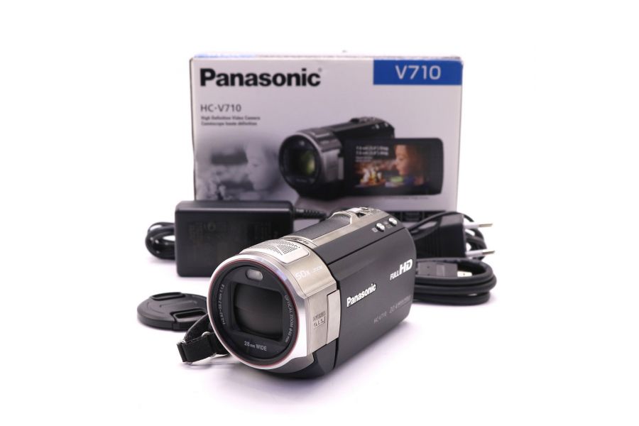 Видеокамера Panasonic HC-V710 в упаковке