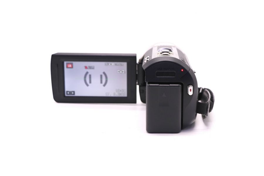 Видеокамера Panasonic HC-V710 в упаковке