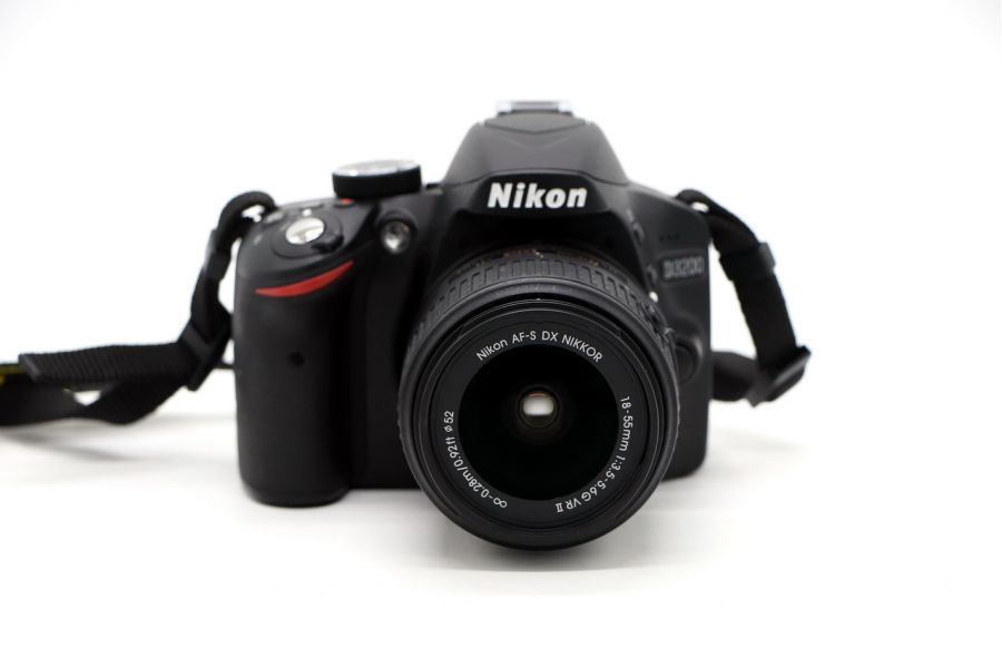 Nikon D3200 kit box new