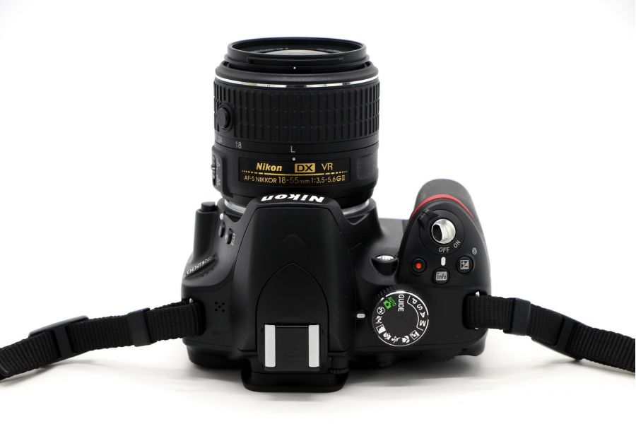 Nikon D3200 kit box new