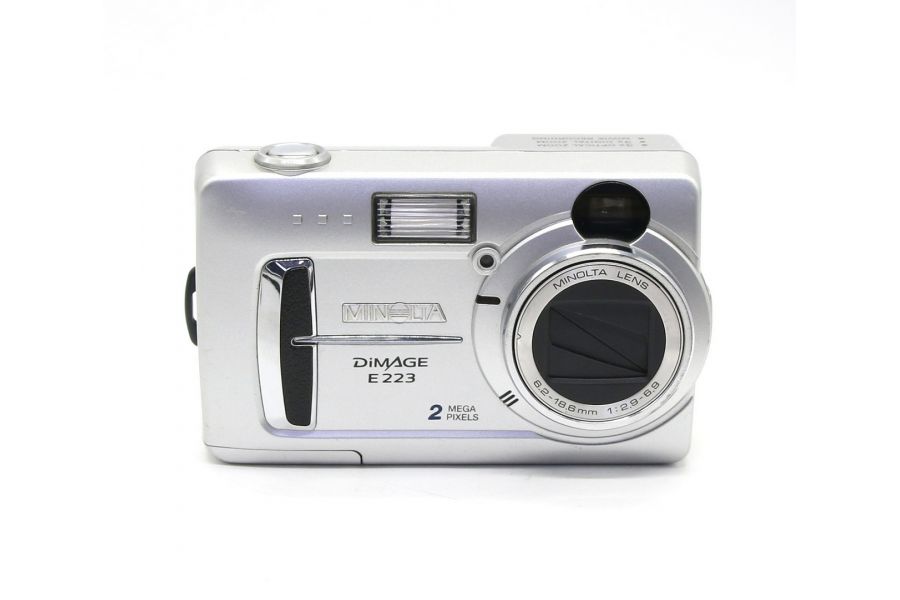 Minolta Dimage E223