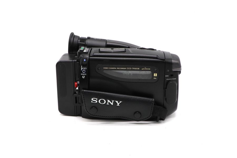 Видеокамера Sony CCD-TR303E