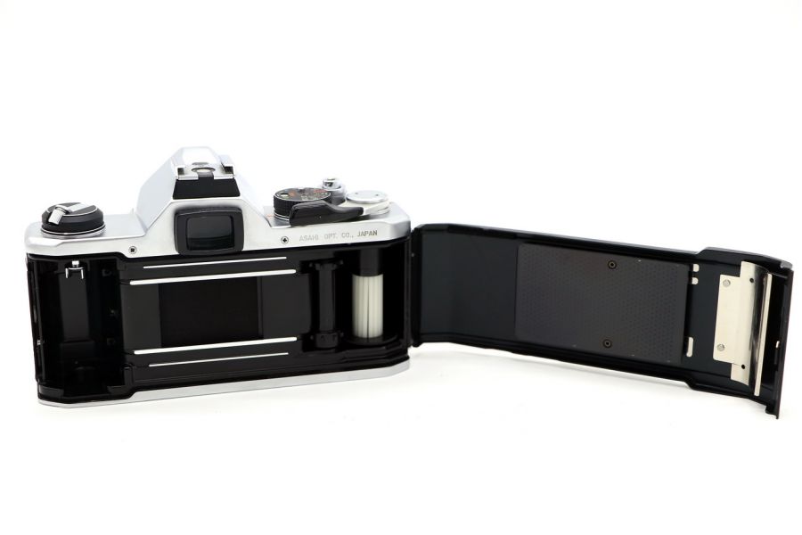 Pentax MX + Pentax-A 50mm/1.7