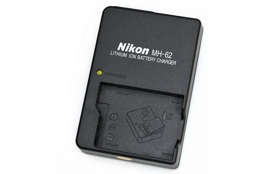 Зарядное устройство Nikon MH-62