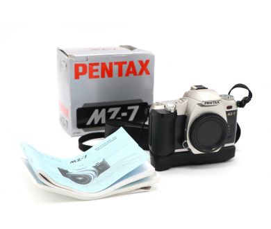 Pentax MZ-7 body
