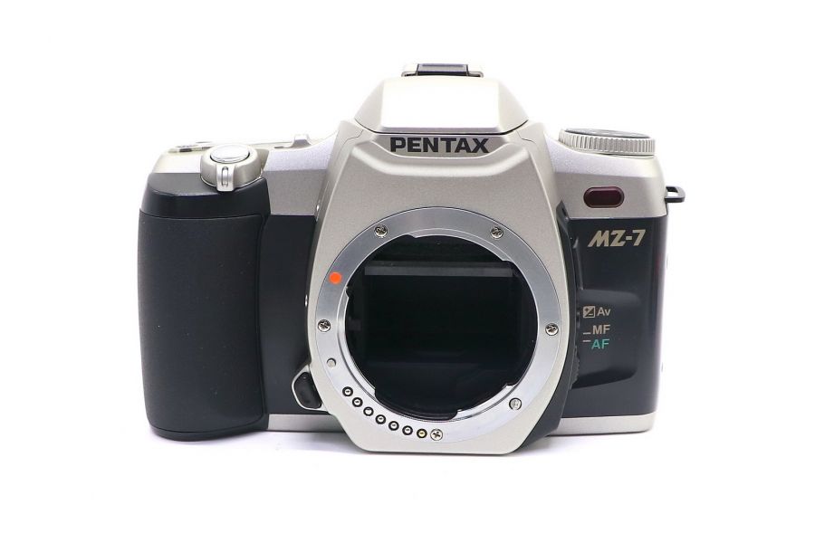 Фотоаппарат зеркальный пленочный Pentax MZ-7 body