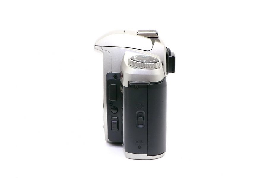 Фотоаппарат зеркальный пленочный Pentax MZ-7 body