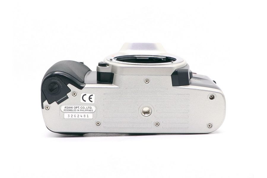 Фотоаппарат зеркальный пленочный Pentax MZ-7 body