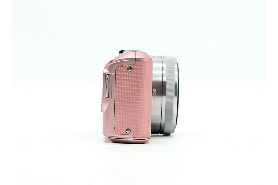 Sony Nex-3 Pink kit Japan (пробег 6660 кадров)