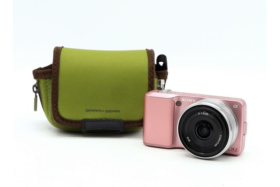 Sony Nex-3 Pink kit Japan (пробег 6660 кадров)
