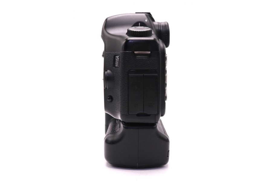 Canon EOS 5D body + батарейная ручка Canon BG-E4 в упаковке
