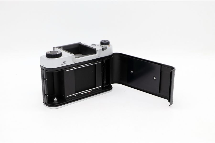 Киев 60 body среднеформатный зеркальный (СССР)