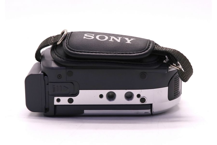 Видеокамера Sony DCR-DVD105E