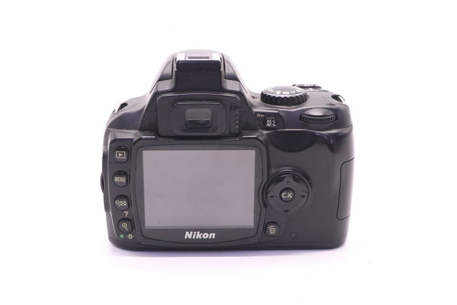 Nikon D40x body (пробег 20810 кадров)