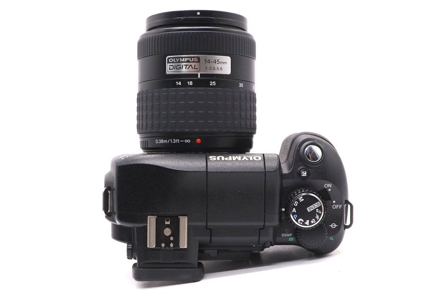 Olympus E-330 Evolt kit (пробег 3520 кадров)