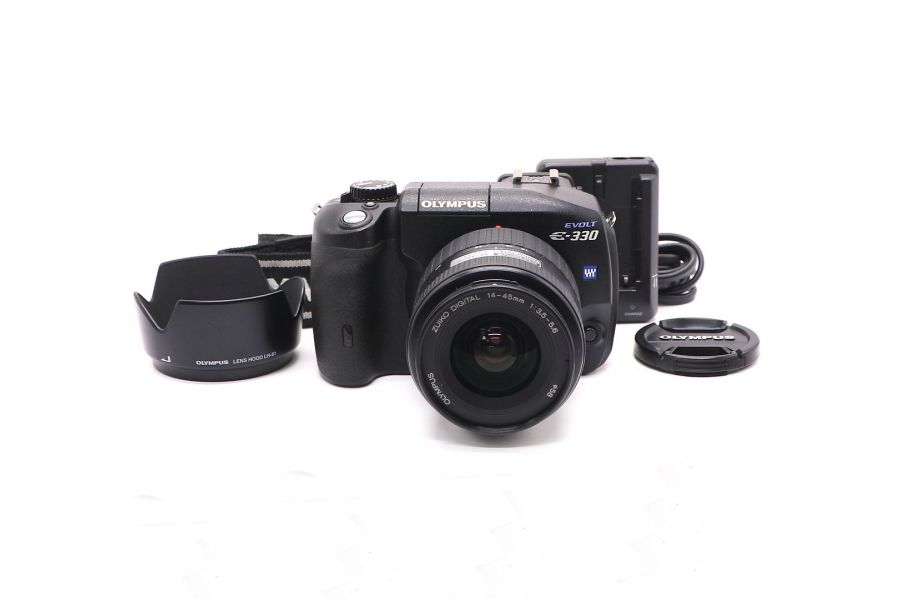 Olympus E-330 Evolt kit (пробег 3520 кадров)