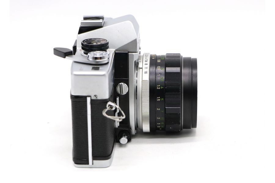 Minolta SRT 101 + MC Rokkor-PF 58mm f/1.4