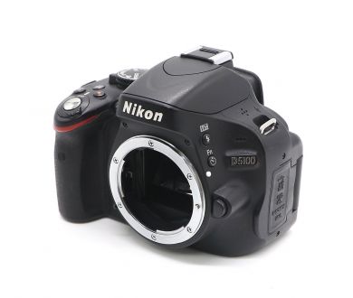 Nikon D5100 body (пробег 35510 кадров)