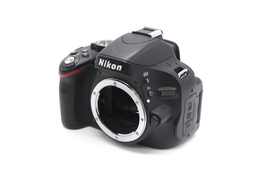 Nikon D5100 body (пробег 35510 кадров)