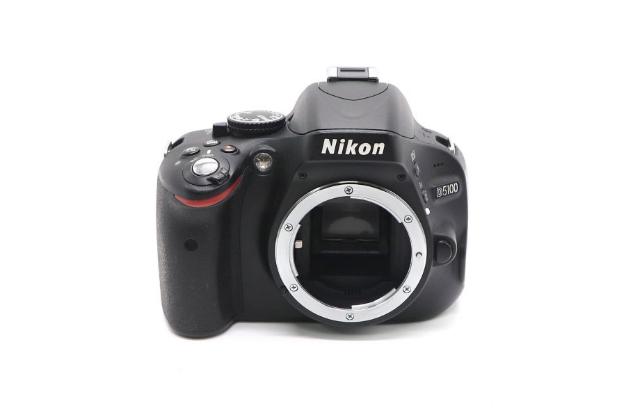 Nikon D5100 body (пробег 35510 кадров)