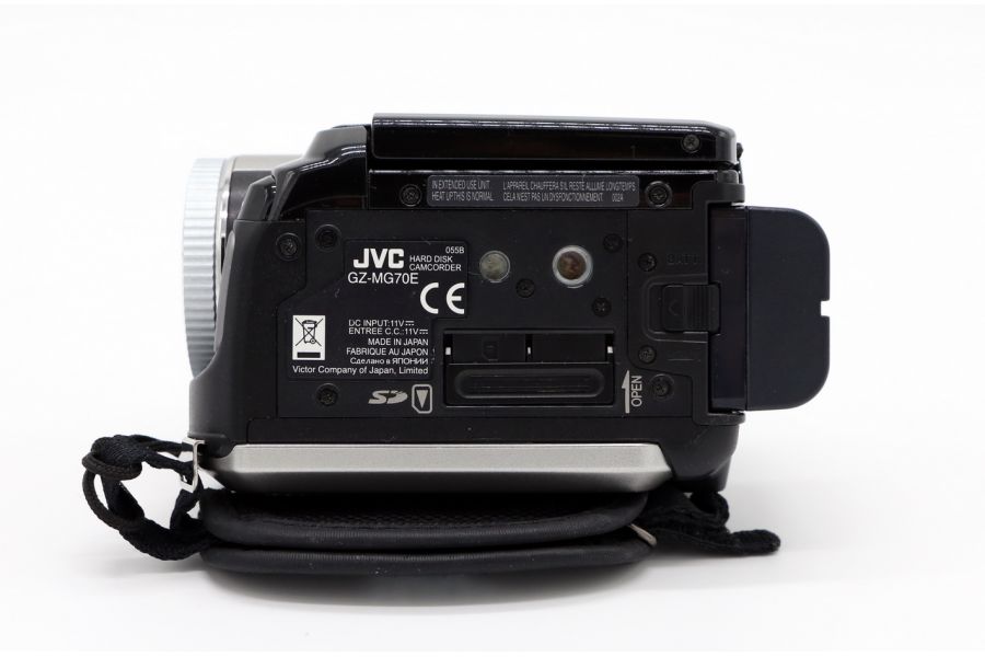 Видеокамера JVC GZ-MG70e