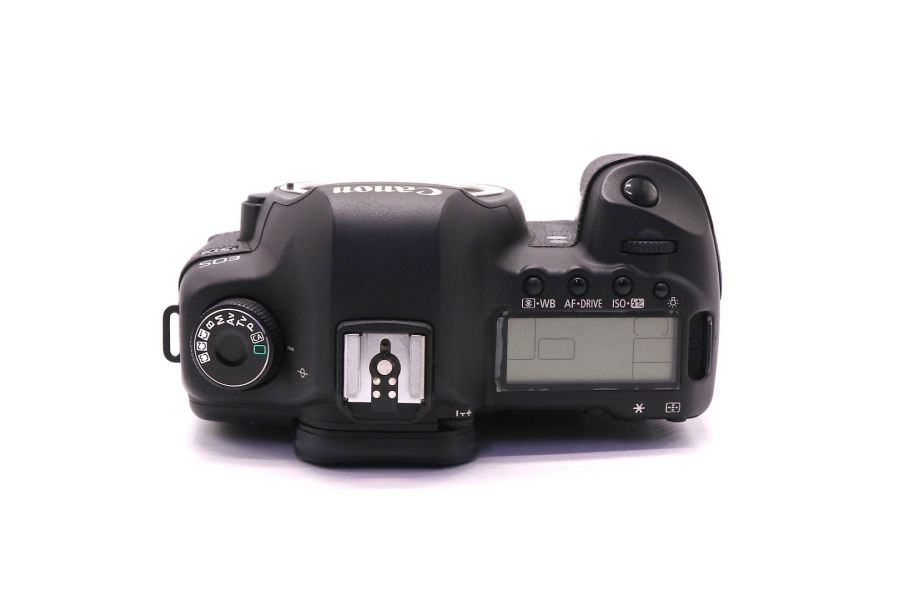 Canon EOS 5D Mark II bodу в упаковке (пробег 545 кадров)