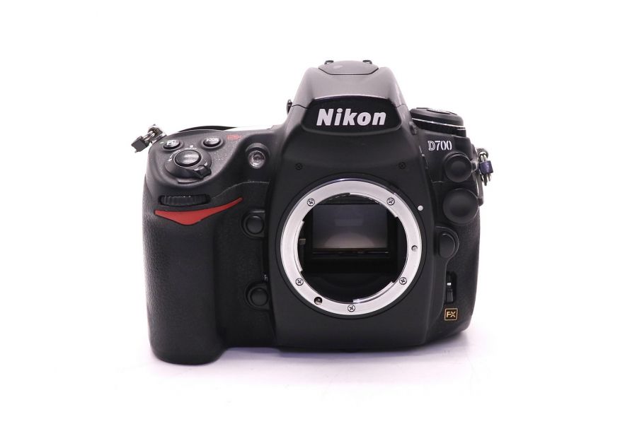 Nikon D700 body (пробег 44700 кадров)