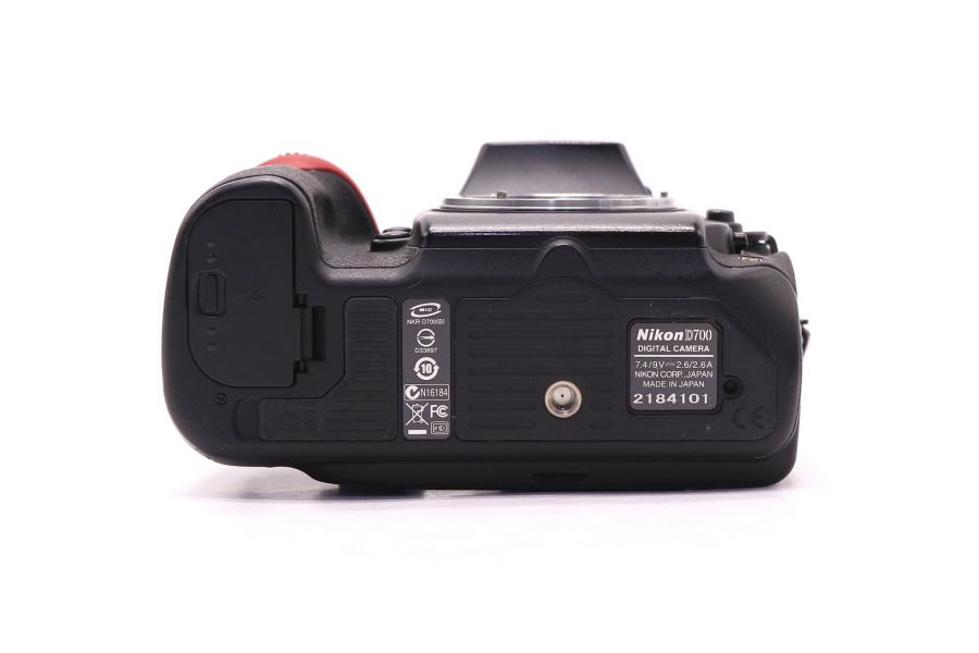 Nikon D700 body (пробег 44700 кадров)