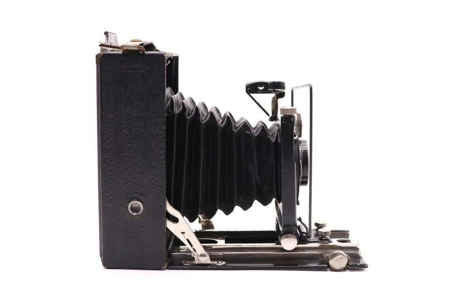 Voigtlander + Anastigmat Skopar 4.5/13.5cm Compur