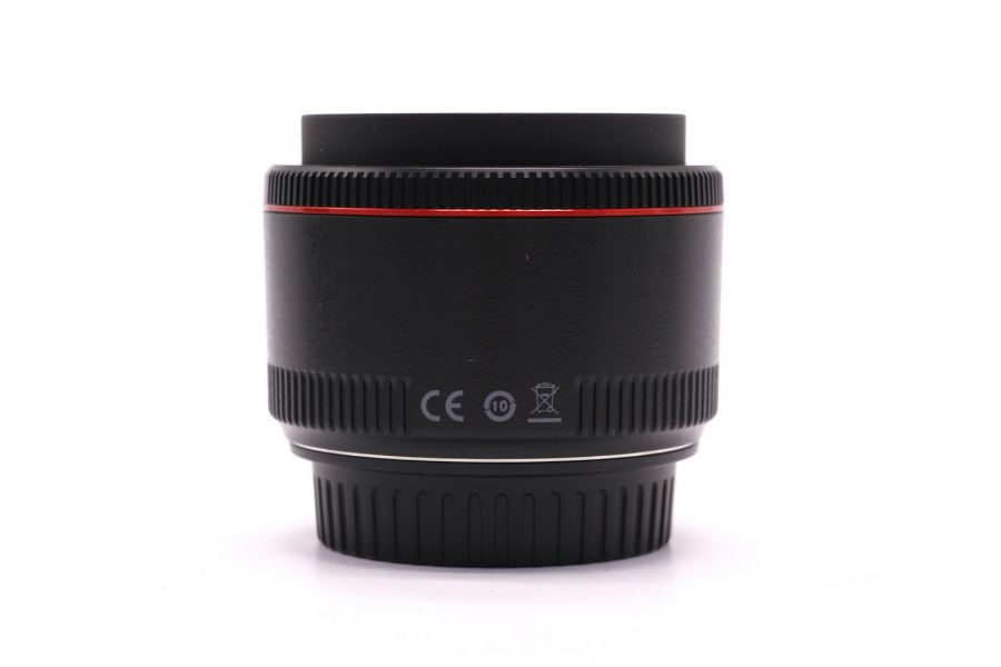 YongNuo AF 50mm f/1.8 II Canon EF в упаковке