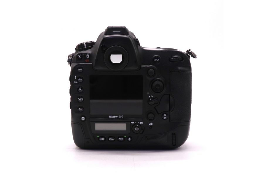 Nikon D4 body в упаковке (пробег 6800 кадров)