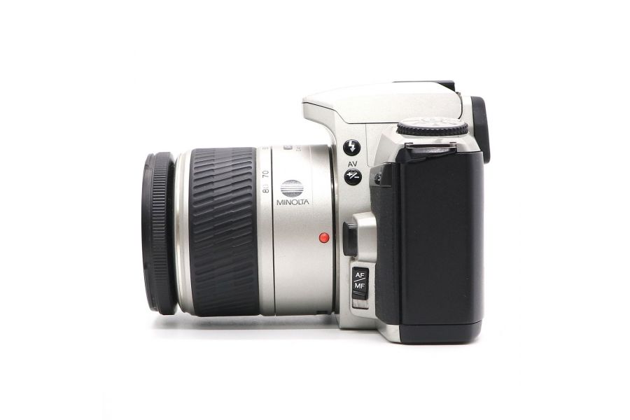 Minolta Dynax 5 kit 28-80mm (Japan, 2002)