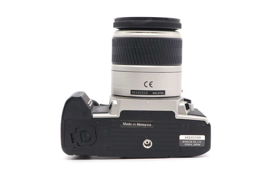 Minolta Dynax 5 kit 28-80mm (Japan, 2002)