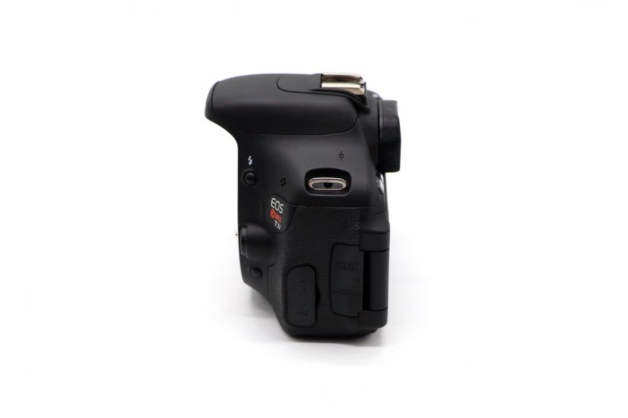 Canon EOS Rebel T3i (EOS 600D) body