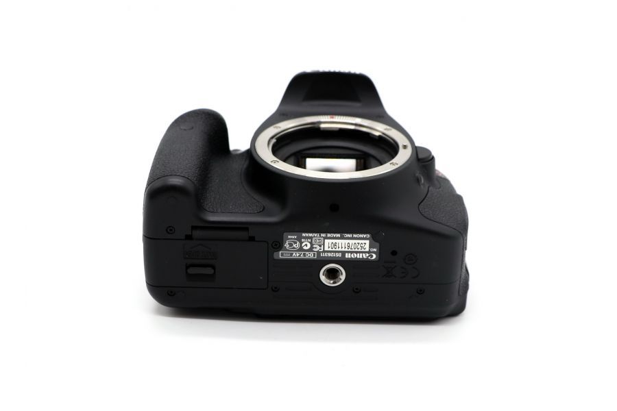 Canon EOS Rebel T3i (EOS 600D) body