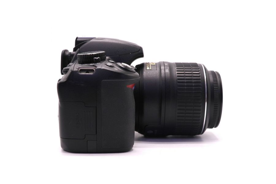 Nikon D3100 kit (пробег 10535 кадров)