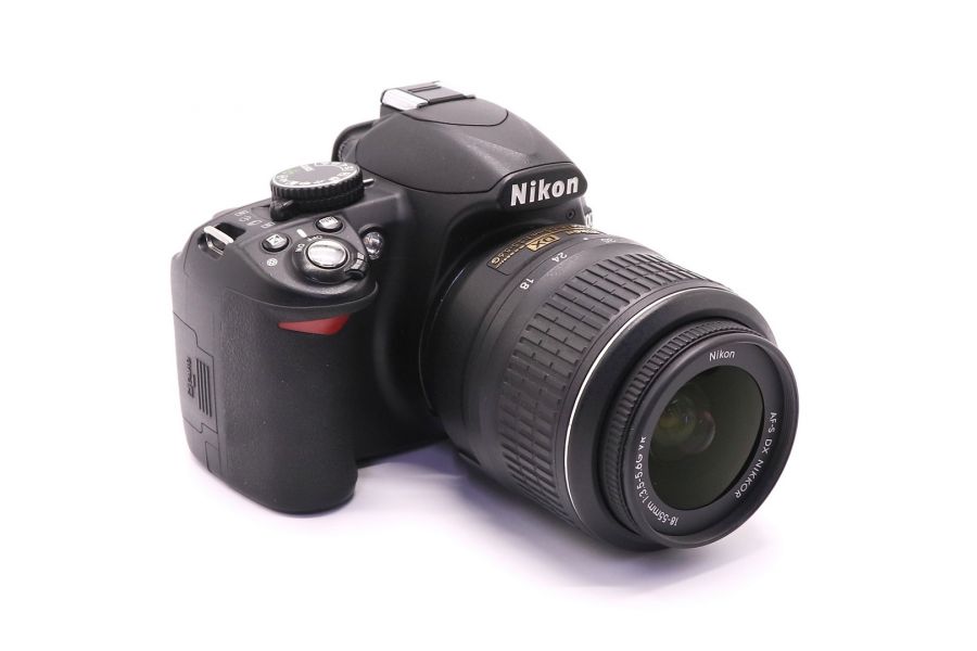 Nikon D3100 kit (пробег 12200 кадров)