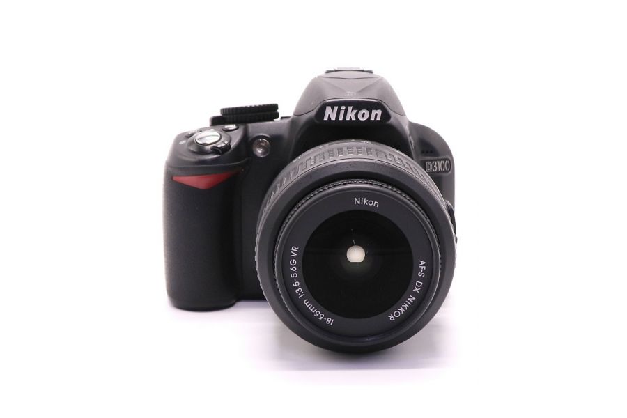 Nikon D3100 kit (пробег 12200 кадров)