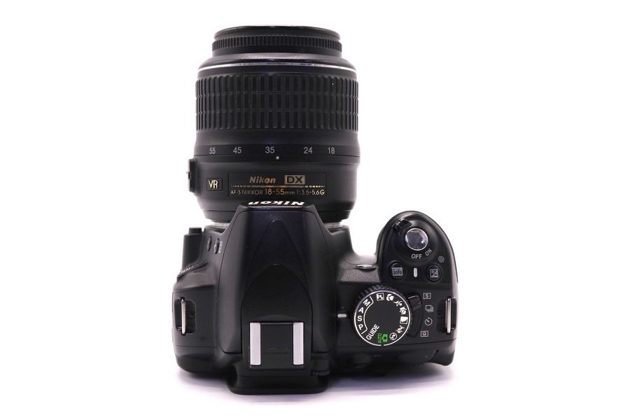 Nikon D3100 kit (пробег 10535 кадров)