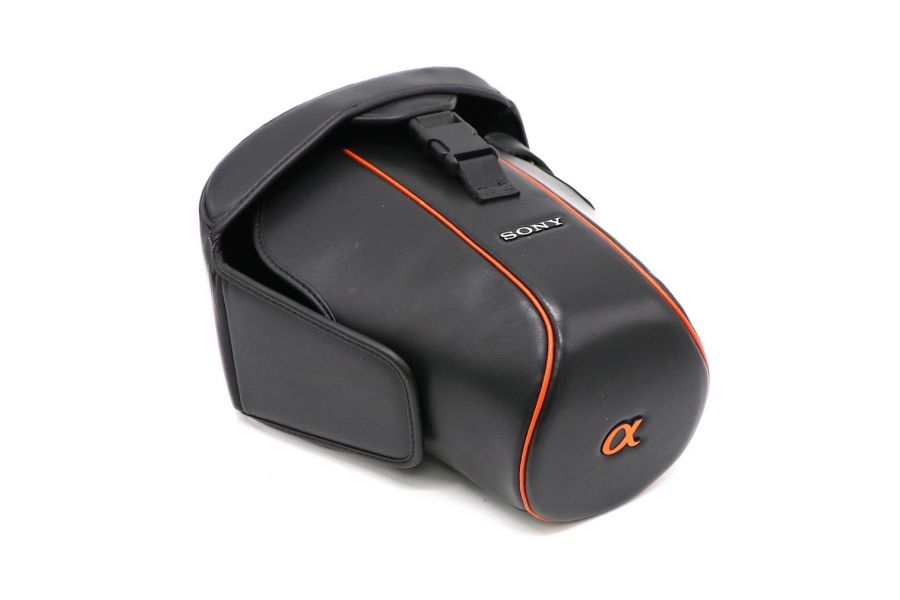 Чехол Sony LCS-AMLC4