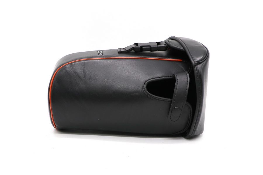 Чехол Sony LCS-AMLC4