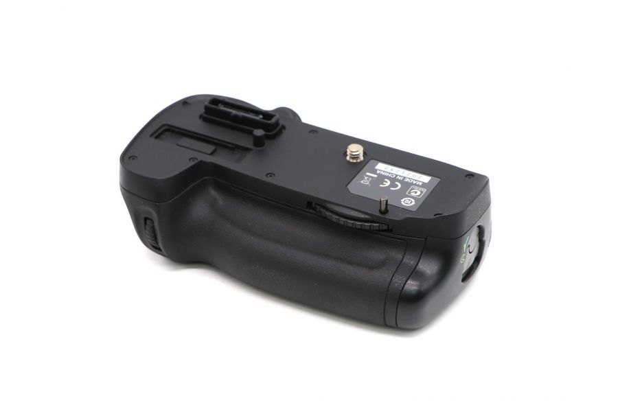 Батарейная блок Nikon MB-D14