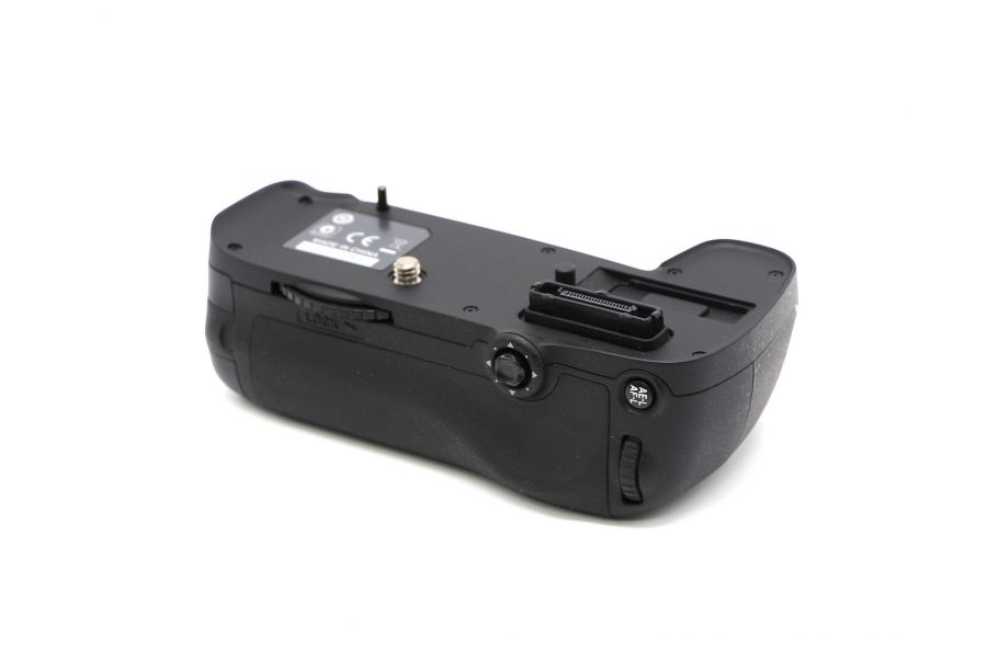 Батарейная блок Nikon MB-D14