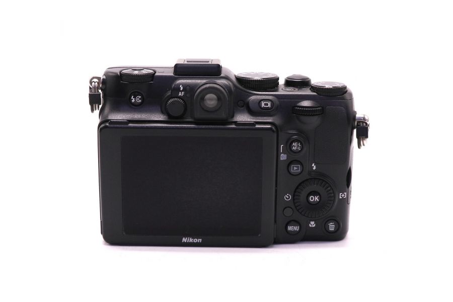 Nikon Coolpix P7100 в упаковке