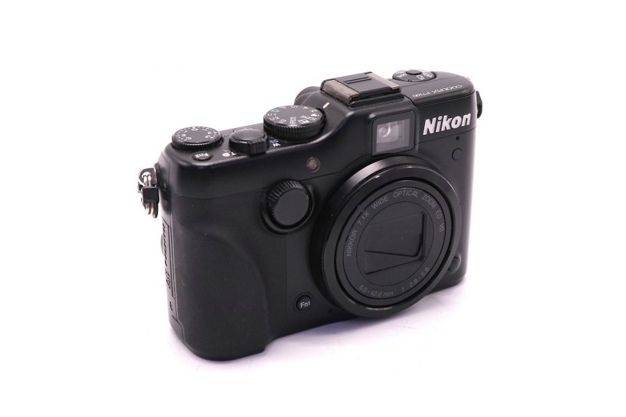 Nikon Coolpix P7100 в упаковке