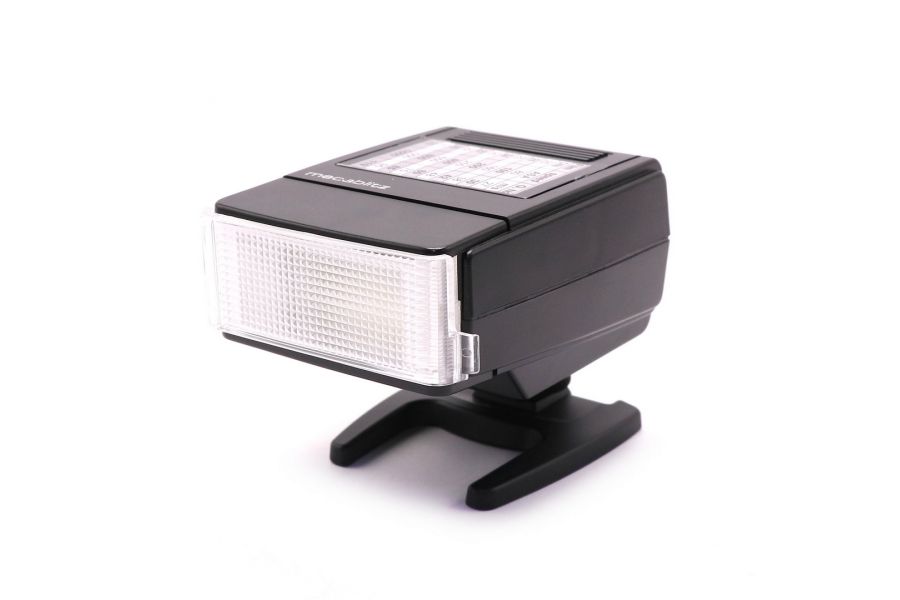 Фотовспышка Metz Mecablitz 30 B3 в упаковке