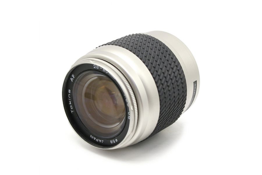 Tokina AF 28-80mm f/3.5-5.6 (Japan, 1992)