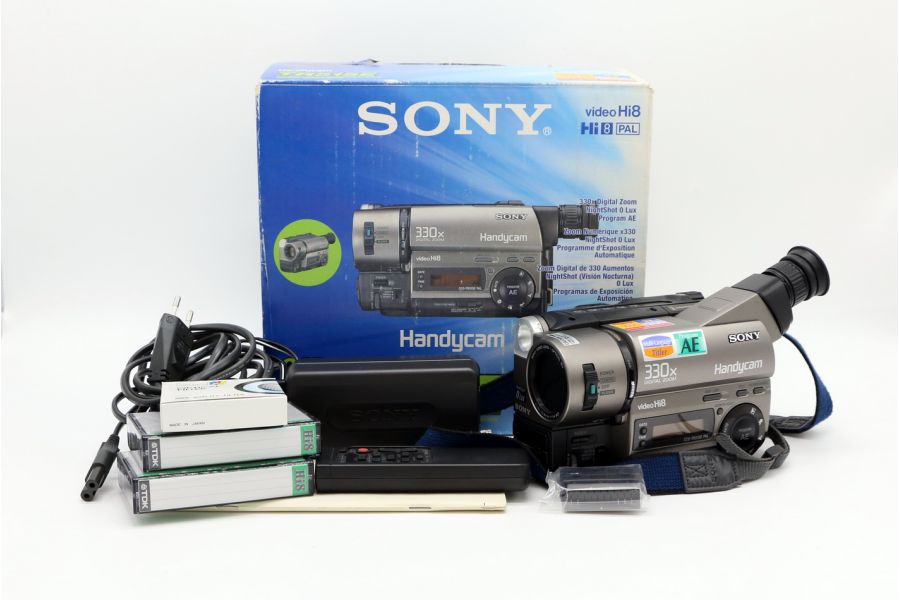 Видеокамера Sony CCD-TR515E