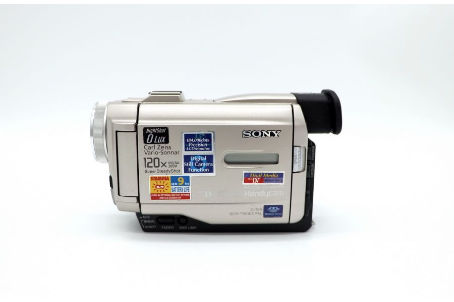 Видеокамера Sony DCR-TRV10E