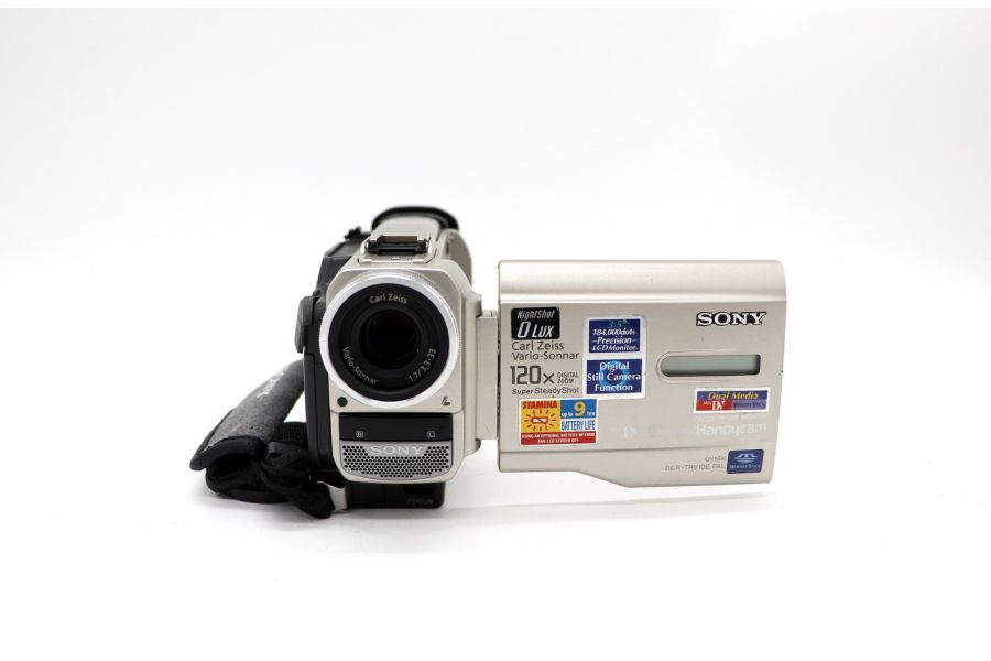 Видеокамера Sony DCR-TRV10E